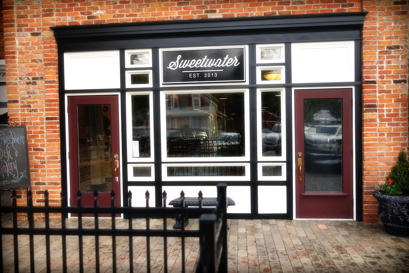 Sweetwater Gourmet Deli & Bar